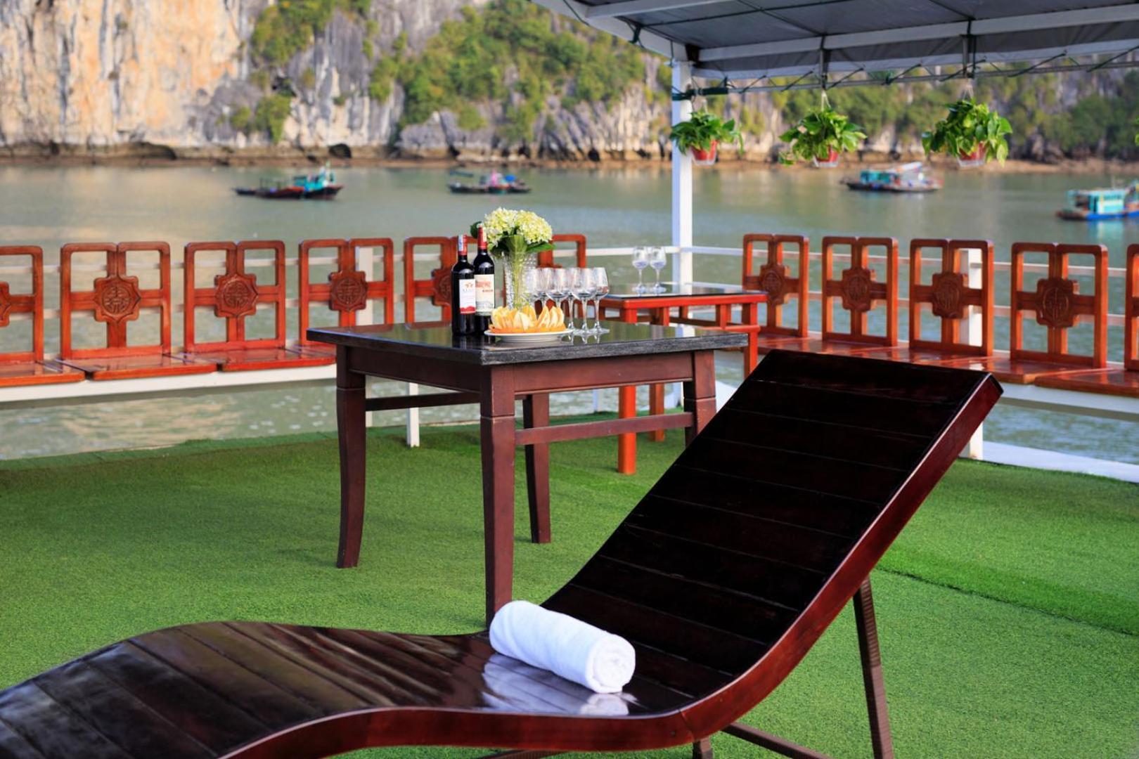 Cozy Bay Classic Cruise Ha Long Exteriér fotografie