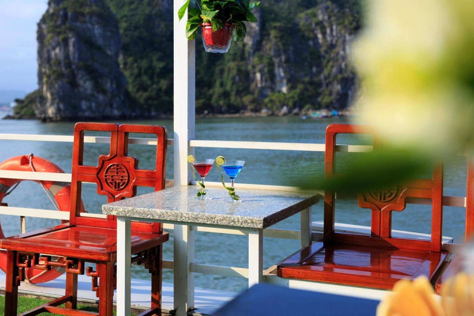 Cozy Bay Classic Cruise Ha Long Exteriér fotografie