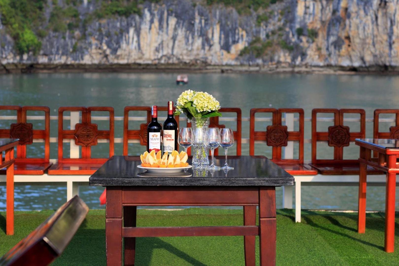 Cozy Bay Classic Cruise Ha Long Exteriér fotografie
