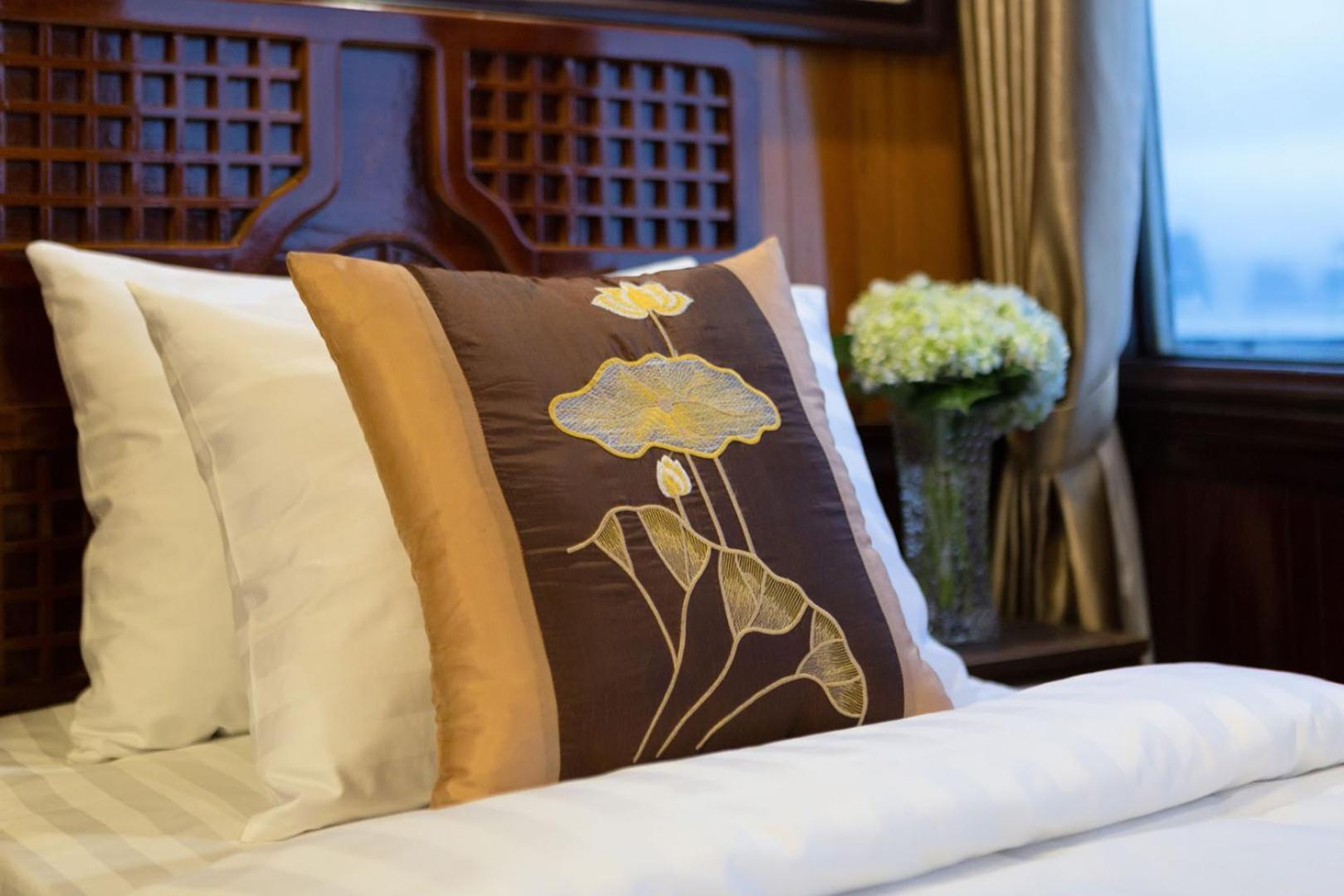 Cozy Bay Classic Cruise Ha Long Exteriér fotografie